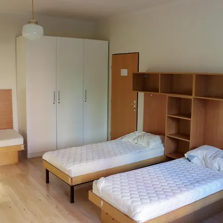 Tabor Hostel *